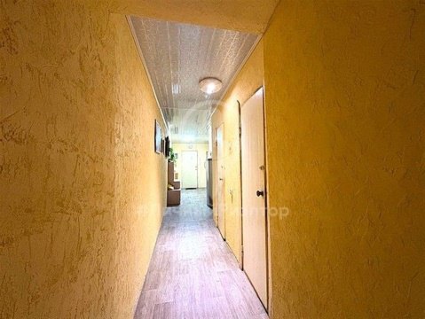 4-к квартира, 4/10 эт., 96м²