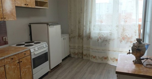 1-к квартира, 10/10 эт., 50м²