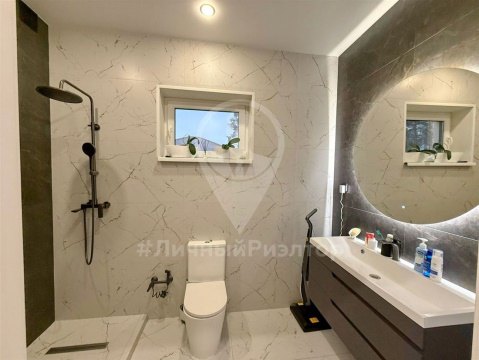 Дом 136м², участок 10 сот.