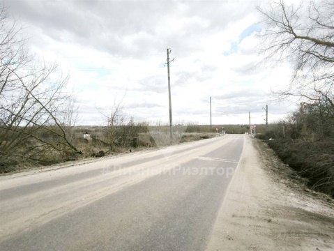 Дом 32м², участок 23 сот.