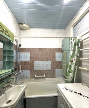 2-к квартира, 1/5 эт., 42м²