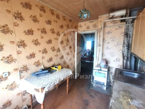 3-к квартира, 1/3 эт., 56м²