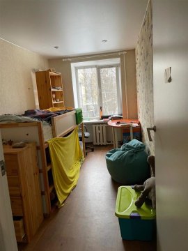 3-к квартира, 4/5 эт., 56м²