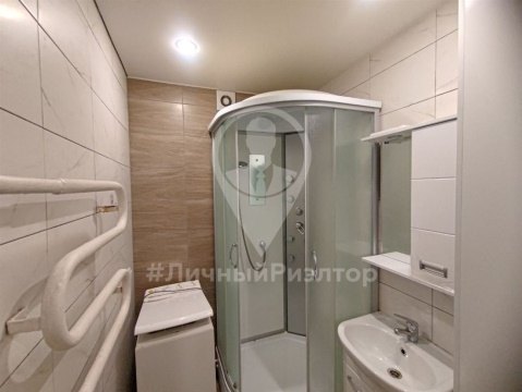 2-к квартира, 1/5 эт., 44м²
