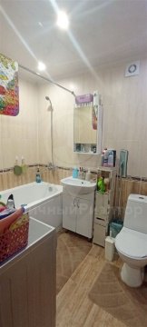 1-к квартира, 3/6 эт., 52м²