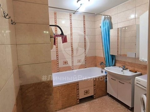 2-к квартира, 3/16 эт., 64м²