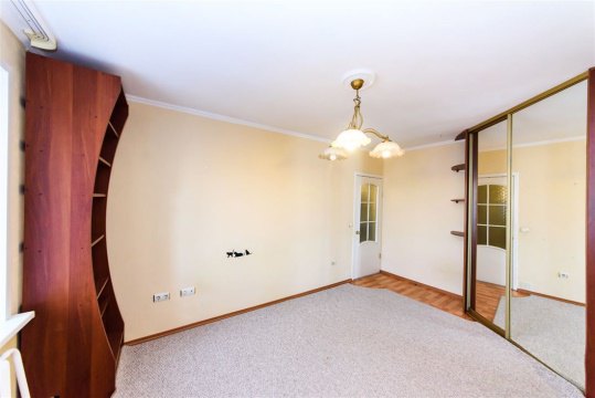3-к квартира, 6/6 эт., 76м²