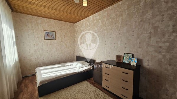 Дом 197м², участок 15 сот.