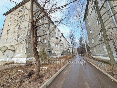 3-к квартира, 5/5 эт., 43м²