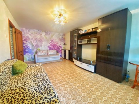 1-к квартира, 1/10 эт., 44м²