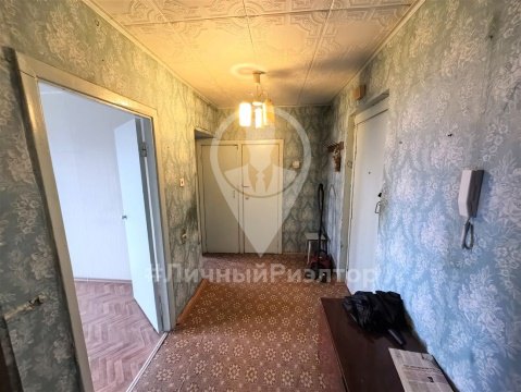 2-к квартира, 4/9 эт., 52м²