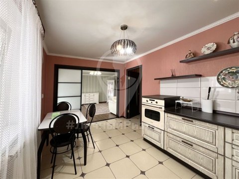 2-к квартира, 1/5 эт., 70м²